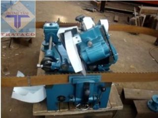 Máy-mài-lưỡi-cưa-vòng-CD-tự-động-thataco