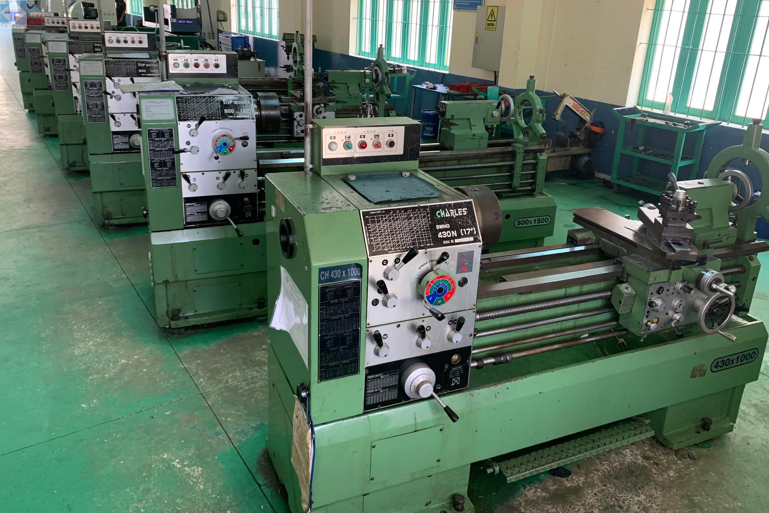 Di-Dời-Và-Lắp-Đặt-Máy-Tiện-Charles Di-Dời-Và-Lắp-Đặt-Máy-Tiện-Charles